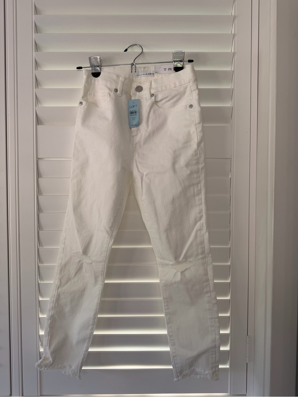 LOFT White Skinny Jeans with Frayed Hem